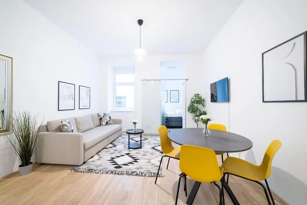 Beautiful Apartment In Vienna\'S Heart 1B location